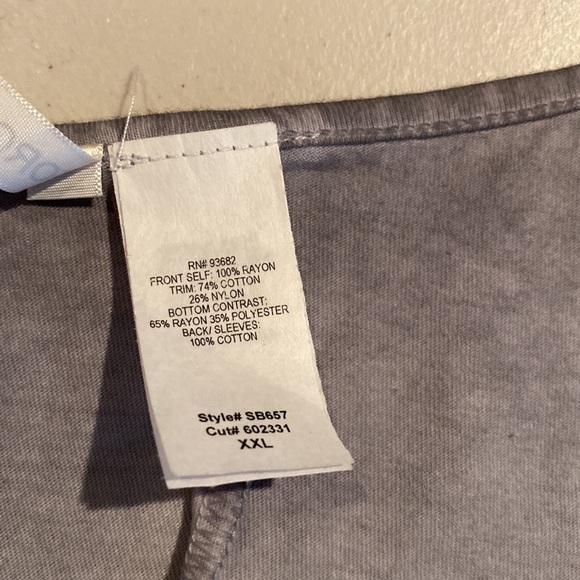 Forgotten Grace Tunic. XXL (1X) - Picture 10 of 12